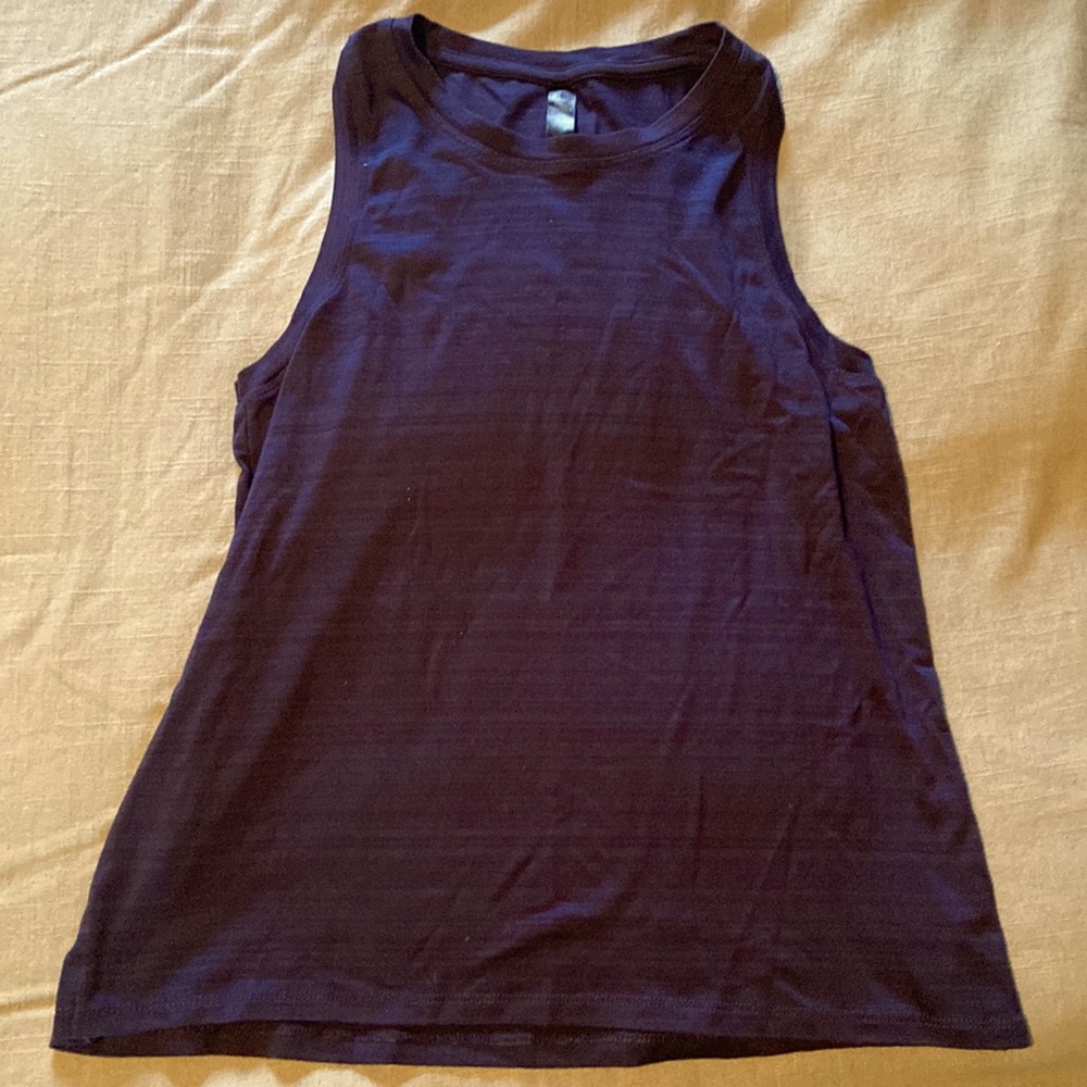 Navy blue women’s workout tank